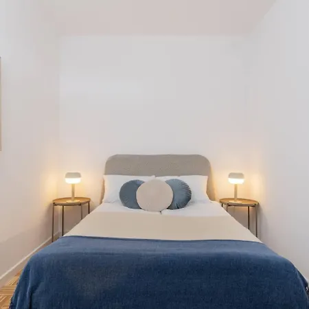 Creme De La Creme 2 Bedroom Mokotow Apartment Warsaw