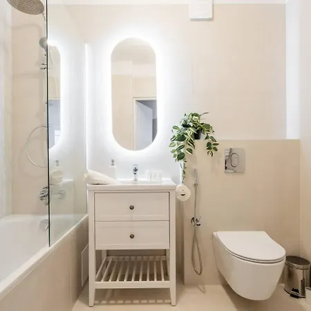 Creme De La Creme 2 Bedroom Mokotow 바르샤바