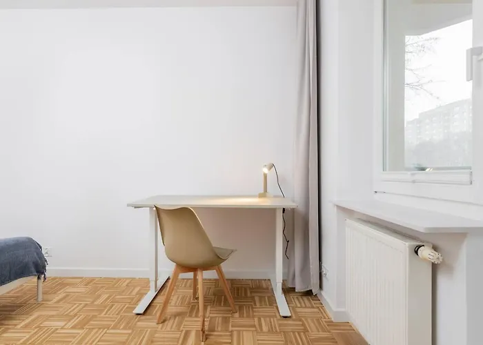 Creme De La Creme 2 Bedroom Mokotow Apartment *