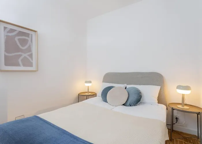 Creme De La Creme 2 Bedroom Mokotow Apartment *