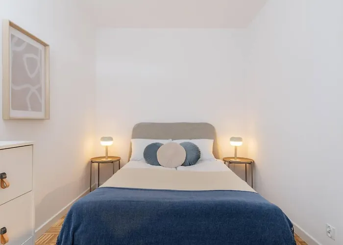 Creme De La Creme 2 Bedroom Mokotow Apartment Warsaw