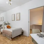 Creme De La Creme 2 Bedroom Mokotow * ワルシャワ